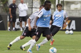 Durante o treino desta manh no CT Joaquim Grava, zona leste da cidade. O prximo jogo da equipe ser domingo, dia 01/02, contra o Marilia, na Arena Corinthians, jogo vlido pela 1 rodada do Campeonato Paulista de 2015