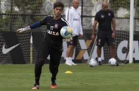 Durante o treino desta manh no CT Joaquim Grava, zona leste da cidade. O prximo jogo da equipe ser domingo, dia 01/02, contra o Marilia, na Arena Corinthians, jogo vlido pela 1 rodada do Campeonato Paulista de 2015