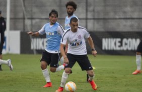 Durante o treino desta manh no CT Joaquim Grava, zona leste da cidade. O prximo jogo da equipe ser quarta-feira, dia 04/02, contra o Once Caldas/Colmbia, na Arena Corinthians, jogo de ida da Pr Libertadores de 2015
