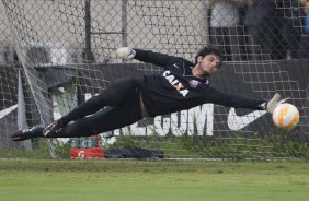 Durante o treino desta manh no CT Joaquim Grava, zona leste da cidade. O prximo jogo da equipe ser quarta-feira, dia 04/02, contra o Once Caldas/Colmbia, na Arena Corinthians, jogo de ida da Pr Libertadores de 2015