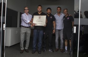 Inauguracao do Laboratorio R9 aps o treino desta manh no CT Joaquim Grava, zona leste da cidade. O prximo jogo da equipe ser quarta-feira, dia 04/02, contra o Once Caldas/Colmbia, na Arena Corinthians, jogo de ida da Pr Libertadores de 2015