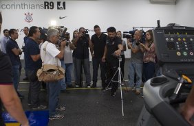 Inauguracao do Laboratorio R9 apôs o treino desta manhã no CT Joaquim Grava, zona leste da cidade. O próximo jogo da equipe será quarta-feira, dia 04/02, contra o Once Caldas/Colômbia, na Arena Corinthians, jogo de ida da Pré Libertadores de 2015