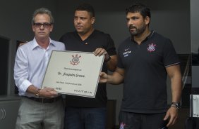 Inauguracao do Laboratorio R9 apôs o treino desta manhã no CT Joaquim Grava, zona leste da cidade. O próximo jogo da equipe será quarta-feira, dia 04/02, contra o Once Caldas/Colômbia, na Arena Corinthians, jogo de ida da Pré Libertadores de 2015