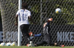 Durante o treino desta manh no CT Joaquim Grava, localizado no Parque Ecolgico do Tiete, zona leste da cidade. O prximo jogo ser sbado dia 14/02 contra o Botafogo/RP, na Arena Corinthians, vlido pela 4 rodada do Campeonato Paulista de 2015