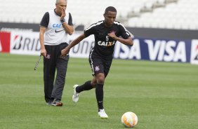 Durante o treino desta tarde na Arena Corinthians, zona leste da cidade. O prximo jogo ser amanh, quarta-feira, dia 18/02 contra o So Paulo, na Arena Corinthians, jogo de ida da fase classificatoria da Copa Libertadores da Amrica 2015