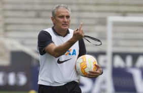 Durante o treino desta tarde na Arena Corinthians, zona leste da cidade. O prximo jogo ser amanh, quarta-feira, dia 18/02 contra o So Paulo, na Arena Corinthians, jogo de ida da fase classificatoria da Copa Libertadores da Amrica 2015