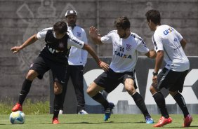 Durante o treino desta manh no CT Joaquim Grava, zona leste da cidade. O prximo jogo ser quarta-feira, dia 25/02 contra o Linense, no estdio Gilbertao., jogo adiado da 2 rodada do Campeonato Paulista de 2015