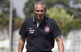 Durante o treino desta manh no CT Joaquim Grava, zona leste da cidade. O prximo jogo ser quarta-feira, dia 25/02 contra o Linense, no estdio Gilbertao., jogo adiado da 2 rodada do Campeonato Paulista de 2015