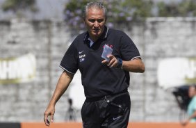 Durante o treino desta manh no CT Joaquim Grava, zona leste da cidade. O prximo jogo ser quarta-feira, dia 25/02 contra o Linense, no estdio Gilbertao., jogo adiado da 2 rodada do Campeonato Paulista de 2015