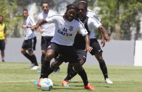 Durante o treino desta manh no CT Joaquim Grava, zona leste da cidade. O prximo jogo ser quarta-feira, dia 25/02 contra o Linense, no estdio Gilbertao., jogo adiado da 2 rodada do Campeonato Paulista de 2015