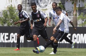 Durante o treino desta manh no CT Joaquim Grava, zona leste da cidade. O prximo jogo ser quarta-feira, dia 25/02 contra o Linense, no estdio Gilbertao., jogo adiado da 2 rodada do Campeonato Paulista de 2015