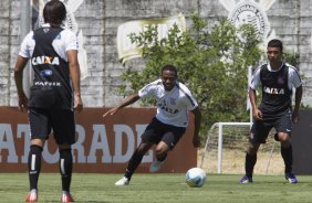 Durante o treino desta manh no CT Joaquim Grava, zona leste da cidade. O prximo jogo ser quarta-feira, dia 25/02 contra o Linense, no estdio Gilbertao., jogo adiado da 2 rodada do Campeonato Paulista de 2015