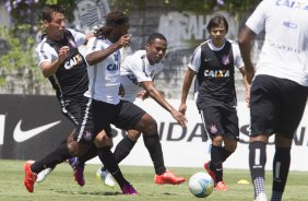 Durante o treino desta manh no CT Joaquim Grava, zona leste da cidade. O prximo jogo ser quarta-feira, dia 25/02 contra o Linense, no estdio Gilbertao., jogo adiado da 2 rodada do Campeonato Paulista de 2015