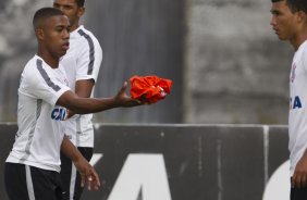 Durante o treino desta tarde no CT Joaquim Grava, zona leste da cidade. O prximo jogo ser amanh, quarta-feira, dia 25/02 contra o Linense, no estdio Gilbertao., jogo adiado da 2 rodada do Campeonato Paulista de 2015