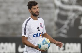 Durante o treino desta tarde no CT Joaquim Grava, zona leste da cidade. O prximo jogo ser amanh, quarta-feira, dia 25/02 contra o Linense, no estdio Gilbertao., jogo adiado da 2 rodada do Campeonato Paulista de 2015