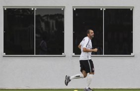 Durante o treino desta tarde no CT Joaquim Grava, zona leste da cidade. O prximo jogo ser amanh, quarta-feira, dia 25/02 contra o Linense, no estdio Gilbertao., jogo adiado da 2 rodada do Campeonato Paulista de 2015