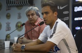 O diretor de futebol Sergio Janikian e o jogador Jadson concedem entrevista coletiva aps o treino desta tarde no CT Joaquim Grava, zona leste da cidade. O prximo jogo ser domingo, dia 01/03 contra o Mogi Mirim na Arena Corinthians, vlido pela 7 rodada do Campeonato Paulista de 2015