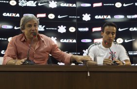 O diretor de futebol Sergio Janikian e o jogador Jadson concedem entrevista coletiva aps o treino desta tarde no CT Joaquim Grava, zona leste da cidade. O prximo jogo ser domingo, dia 01/03 contra o Mogi Mirim na Arena Corinthians, vlido pela 7 rodada do Campeonato Paulista de 2015