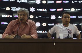 O diretor de futebol Sergio Janikian e o jogador Jadson concedem entrevista coletiva aps o treino desta tarde no CT Joaquim Grava, zona leste da cidade. O prximo jogo ser domingo, dia 01/03 contra o Mogi Mirim na Arena Corinthians, vlido pela 7 rodada do Campeonato Paulista de 2015