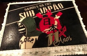 Bolo da festa de aniversrio da sub sede do Japo da Gavies da Fiel