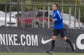 Rodrigo Figueiredo, promovido do sub-20, treinou no CT