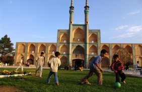 Foto do complexo Amir Chakhmagh, em Yazd: o incio do projeto