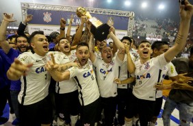 E enfim, pela primeira vez na histria, o Corinthians se sagrou campeo