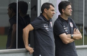 Fábio Carille ao lado de seu assistente, Leandro Cuca