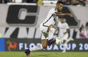 Kazim dominando a bola contra o Vasco da Gama pela semifinal da Flrida Cup