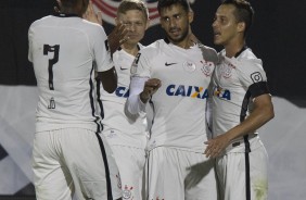 Marlone, Rodriguinho, J e Camacho comemorando gol contra o Vasco na semifinal da Florida Cup