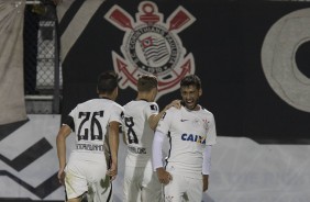Rodriguino, Marlone em Camacho comemorando gol contra o Vasco pela semifinal da Flórida Cup