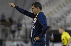 Treinador Fbio Carille dando instrues contra o Vasco pela semifinal da Flrida Cup