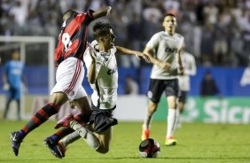 Matheus em divida com jogador do Flamengo pelas quartas de finais da Copinha 2017
