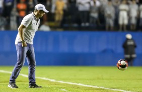 Tcnico Osmar Loss em jogo contra o Flamengo pelas quartas de finais da Copinha 2017