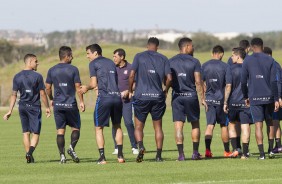 Elenco do Corinthians de costas durante o treino da tarde da Flórida Cup