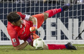 Cssio defendendo pnalti contra o So Paulo pela final da Flrida Cup 2017