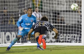 Romero cabeceando para o gol na final da Flrida Cup contra o So Paulo
