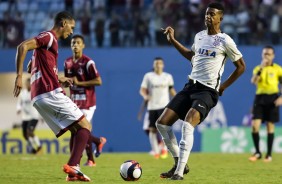 Carlinhos atuando contra a Juventus pela semifinal da Copinha 2017