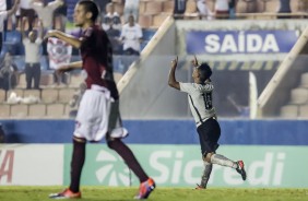 Fabrcio Oya em comemorao ao gol contra a Juventus pela semifinal da Copinha 2017