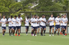 Elenco do Corinthians em treinamento pela primeira vez no CT Joaquim Grava depois da Flórida Cup