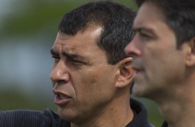 Tcnico Fbio Carille e auxiliar Leandro no primeiro treino do Corinthians aps a Flrida Cup 2017