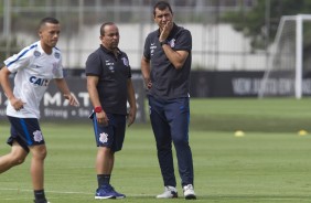 Fbio Carille e Luidy no treino do Corinthians no CT Joaquim Grava