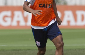 Fellipe Bastos em ao no treino do Corinthians no CT Joaquim Grava