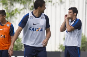Zagueiros Pablo e Balbuena no treino do Corinthians no CT Joaquim Grava