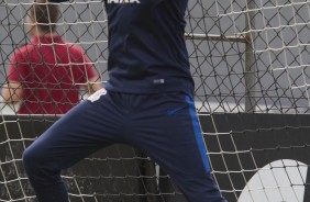 Diego no treino do Corinthians no CT Joaquim Grava