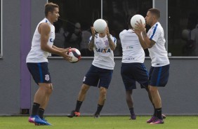 Gean e Gabriel no treino do Corinthians no CT Joaquim Grava