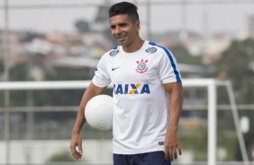 Guilherme no treino do Corinthians no CT Joaquim Grava