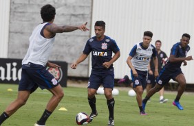 Guilherme no treino do Corinthians no CT Joaquim Grava