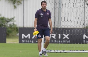 Osmar Loss no treino do Corinthians no CT Joaquim Grava