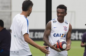 Paulo Roberto e Pedro Henrique no treino do Corinthians no CT Joaquim Grava